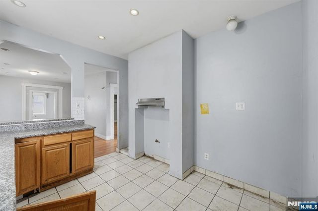 74 Hamilton Street, East Orange, NJ 07017