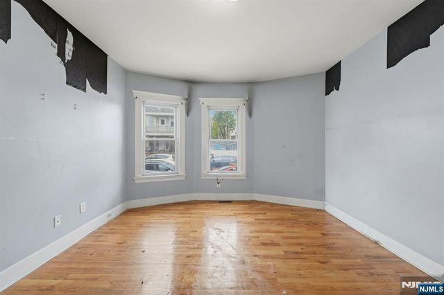 74 Hamilton Street, East Orange, NJ 07017