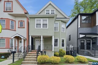 74 Hamilton Street, East Orange, NJ 07017
