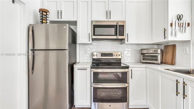 651 Shiloh Ter 651, Davie, FL 33325