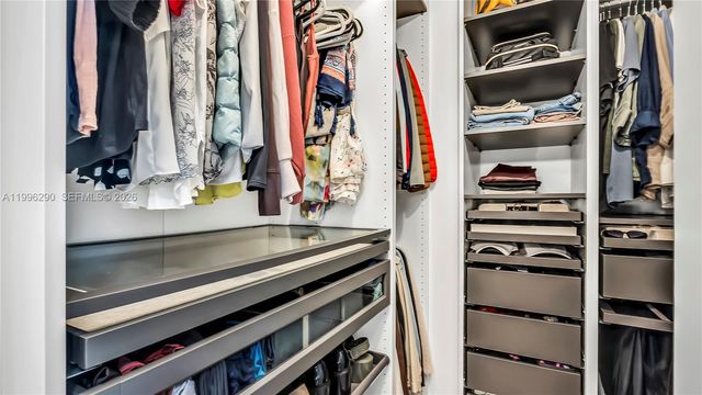 651 Shiloh Ter 651, Davie, FL 33325