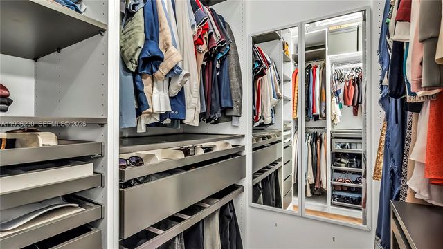 651 Shiloh Ter 651, Davie, FL 33325