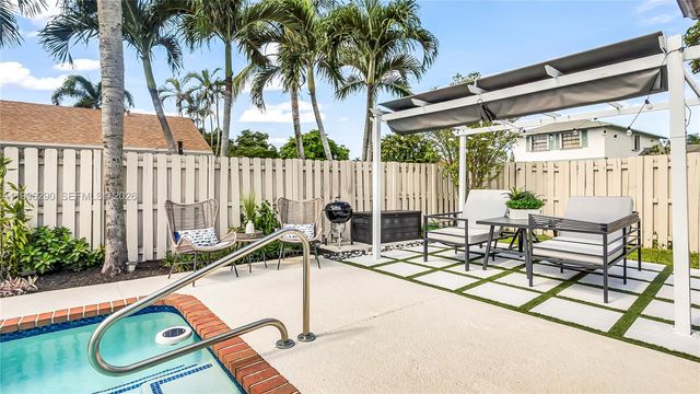 651 Shiloh Ter 651, Davie, FL 33325