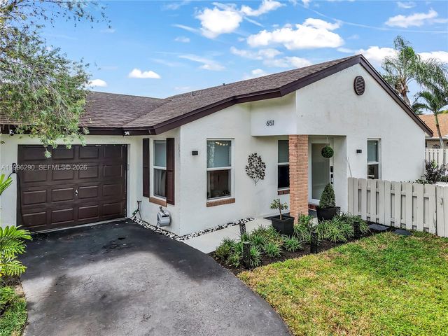 651 Shiloh Ter 651, Davie, FL 33325