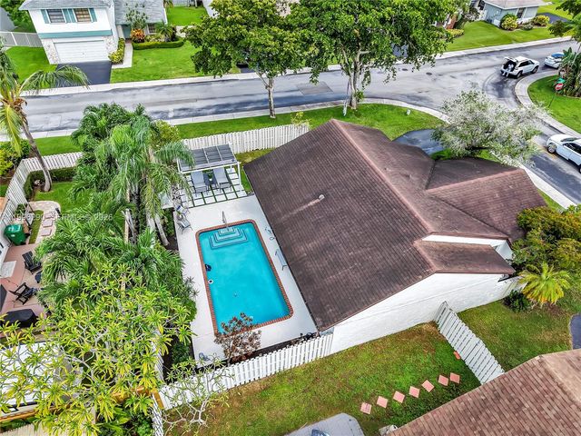 651 Shiloh Ter 651, Davie, FL 33325