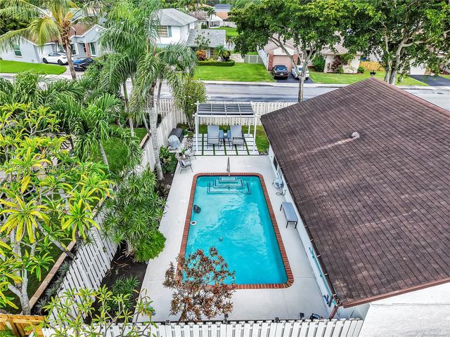 651 Shiloh Ter 651, Davie, FL 33325