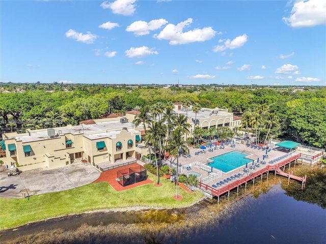651 Shiloh Ter 651, Davie, FL 33325