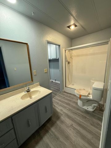 4000 Round Lake Road SPC 98, Klamath Falls, OR 97601