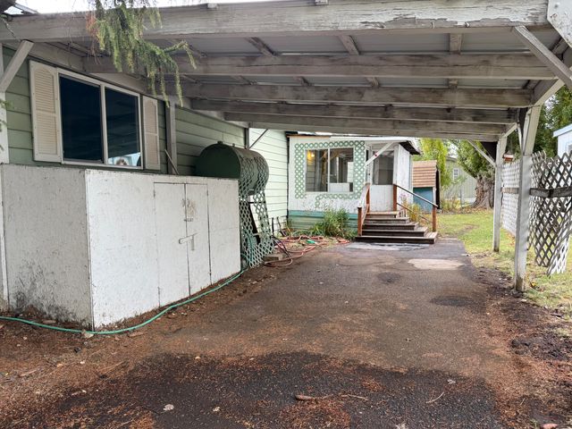 4000 Round Lake Road SPC 98, Klamath Falls, OR 97601