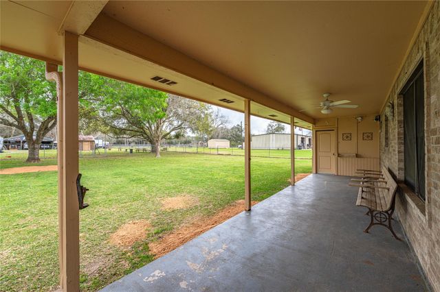 2517 Avenue L, Santa Fe, TX 77510
