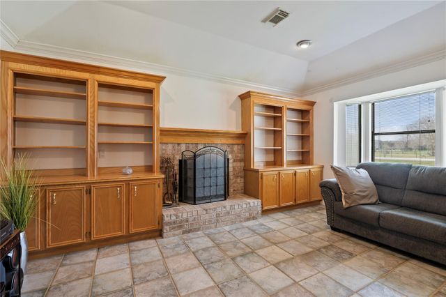 2517 Avenue L, Santa Fe, TX 77510