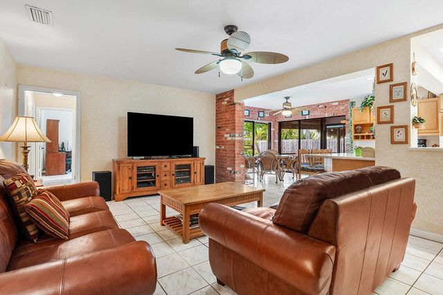 3163 NE 8th Avenue, Boca Raton, FL 33431