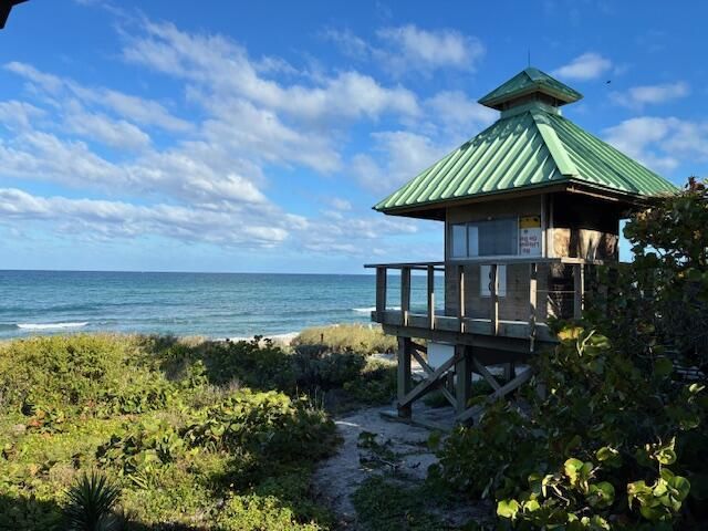 3163 NE 8th Avenue, Boca Raton, FL 33431