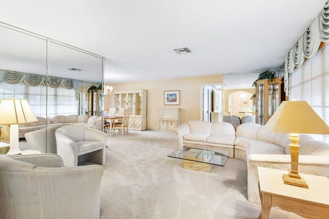 3163 NE 8th Avenue, Boca Raton, FL 33431
