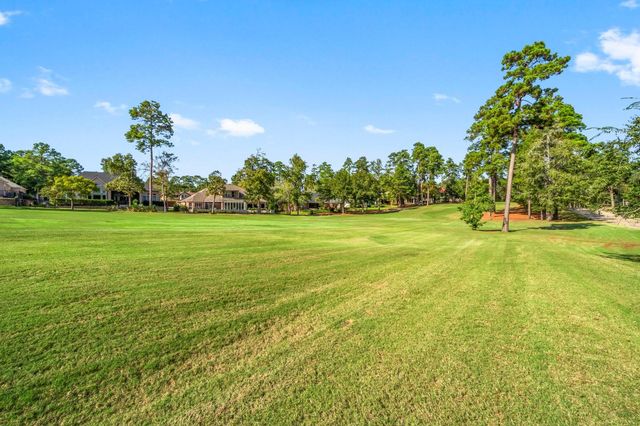 3 West Shore Lane, Montgomery, TX 77356