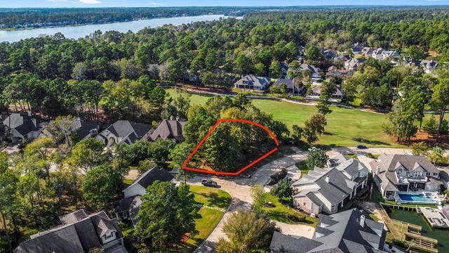 3 West Shore Lane, Montgomery, TX 77356