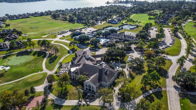 3 West Shore Lane, Montgomery, TX 77356