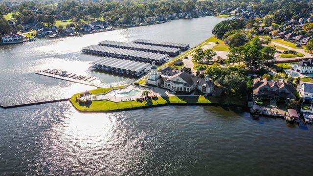 3 West Shore Lane, Montgomery, TX 77356