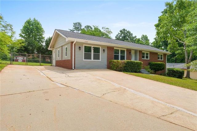 1745 NW Rockbridge Road, Conyers, GA 30012