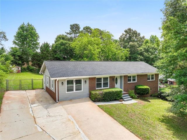 1745 NW Rockbridge Road, Conyers, GA 30012