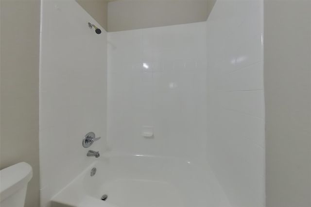 2122 Hackberry Bank Lane, Rosenberg, TX 77471