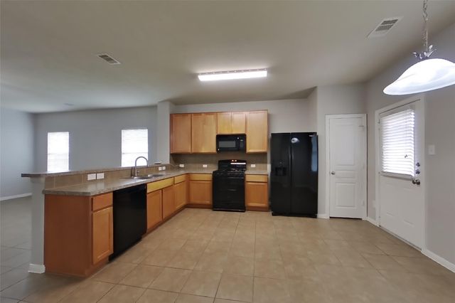 2122 Hackberry Bank Lane, Rosenberg, TX 77471