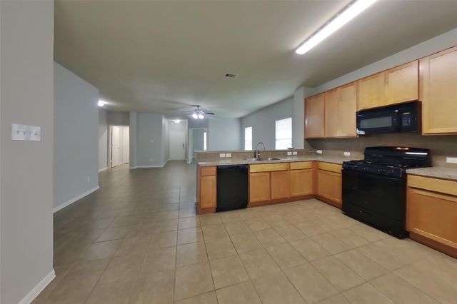 2122 Hackberry Bank Lane, Rosenberg, TX 77471