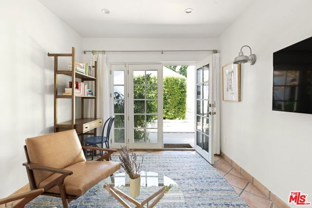 804 Westmount Drive, West Hollywood, CA 90069