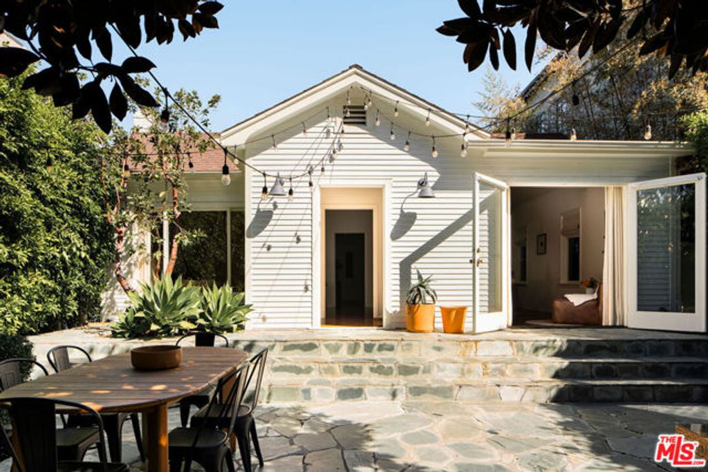 804 Westmount Drive, West Hollywood, CA 90069