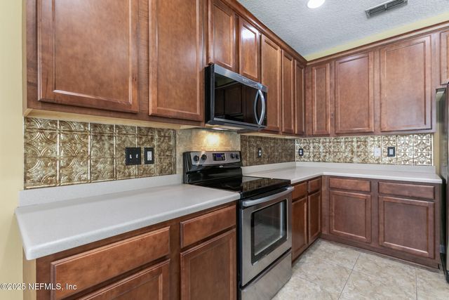 2500 W CAPARINA Drive, St. Augustine, FL 32092