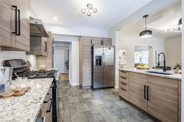 130 San Gabriel Drive, Rochester, NY 14610