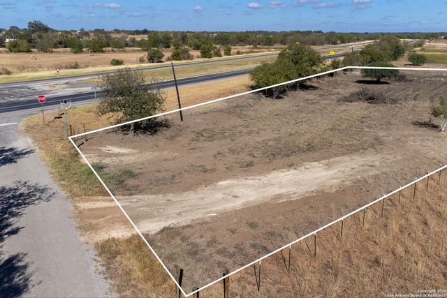 23 Duncan Rd, Leming, TX 78064