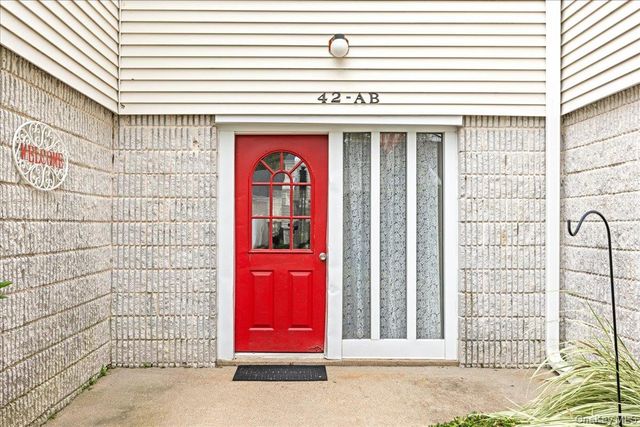 42 Richmond Boulevard 3A, Ronkonkoma, NY 11779