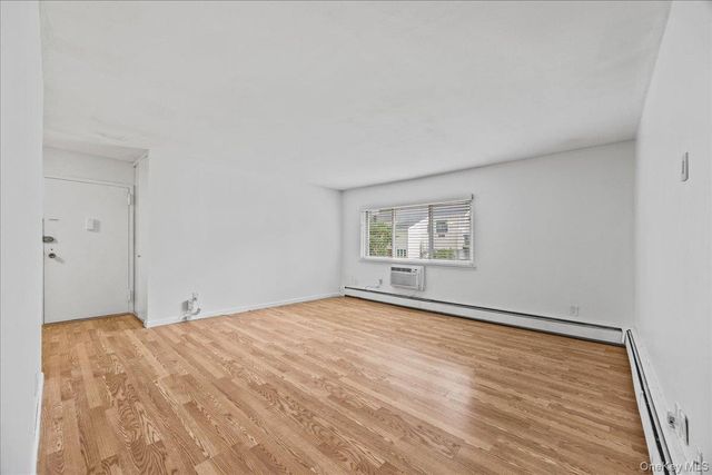 42 Richmond Boulevard 3A, Ronkonkoma, NY 11779