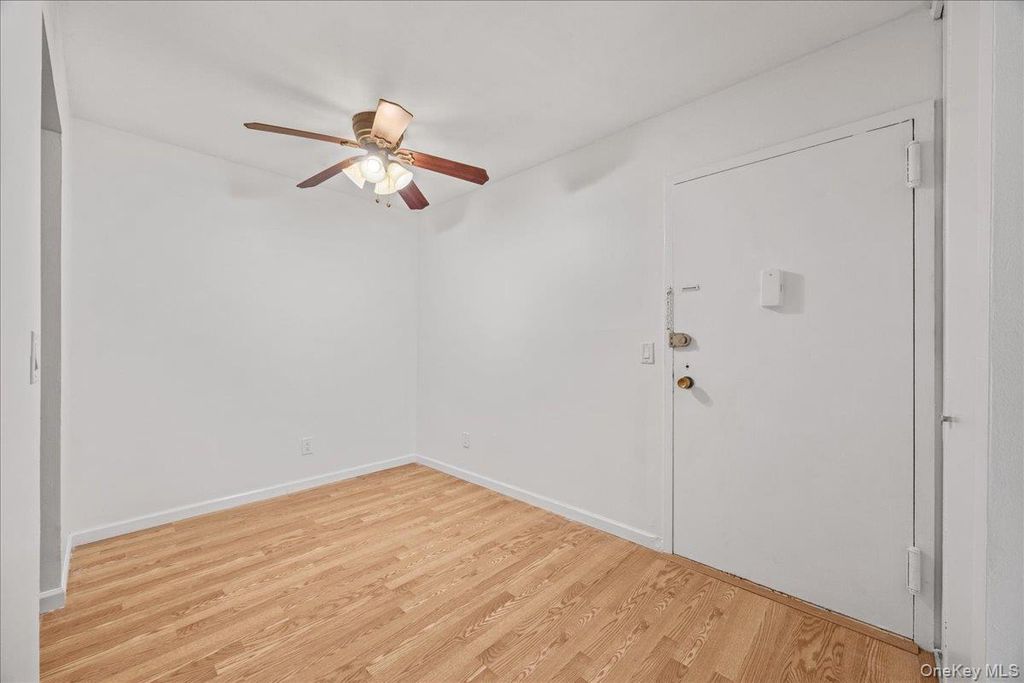 42 Richmond Boulevard 3A, Ronkonkoma, NY 11779 — photo 3