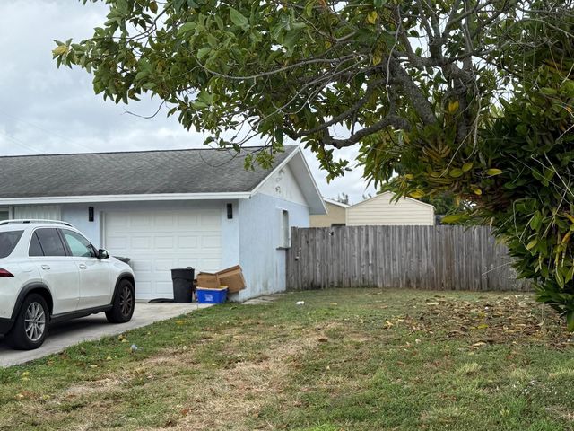 6817 Florida, Lake Worth, FL 33462