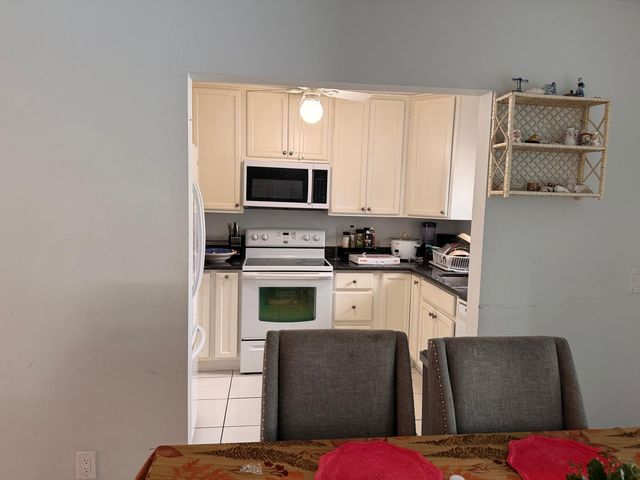 6817 Florida, Lake Worth, FL 33462