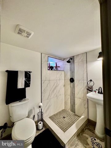 2500 LOYOLA SOUTHWAY, Baltimore, MD 21215