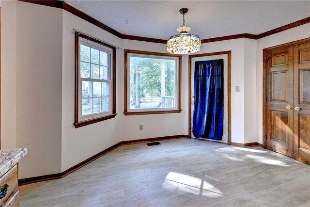 202 Admiral CT, Hampton, VA 23669