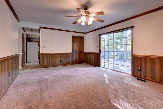 202 Admiral CT, Hampton, VA 23669