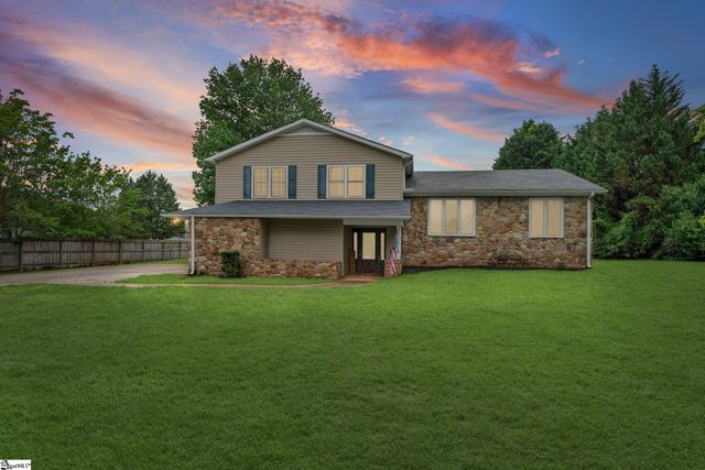 1206 Three Bridges Road, Easley, SC 29642