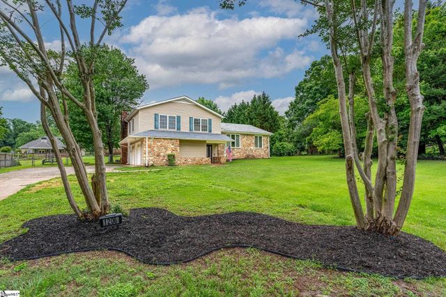 1206 Three Bridges Road, Easley, SC 29642