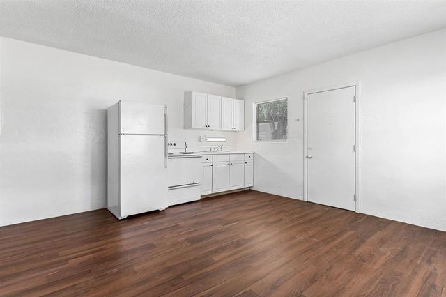 271 SW 1st Street 1-4, Deerfield Beach, FL 33441