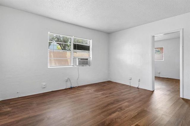 271 SW 1st Street 1-4, Deerfield Beach, FL 33441