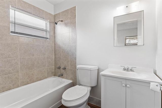 271 SW 1st Street 1-4, Deerfield Beach, FL 33441