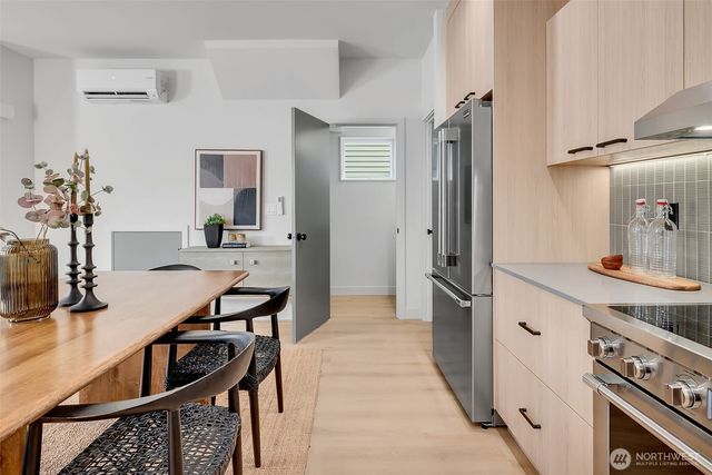 4405 S Holly Street, Seattle, WA 98118