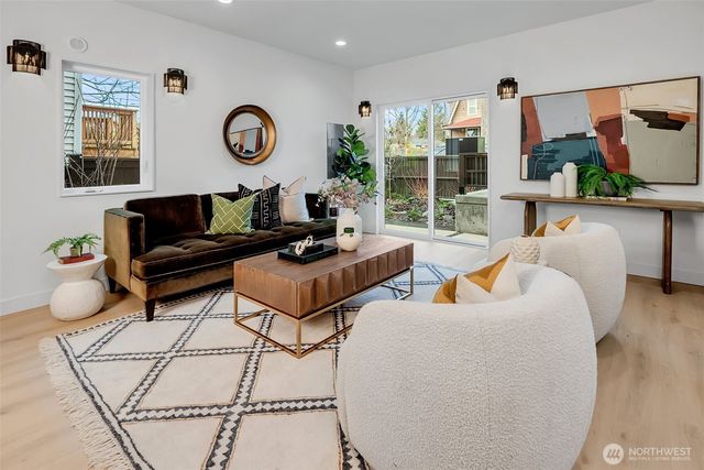 4405 S Holly Street, Seattle, WA 98118