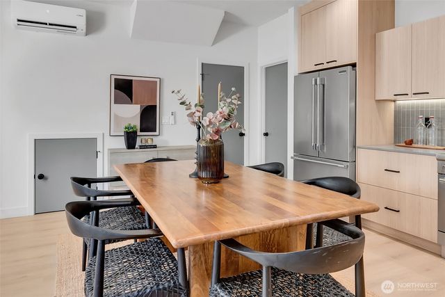 4405 S Holly Street, Seattle, WA 98118