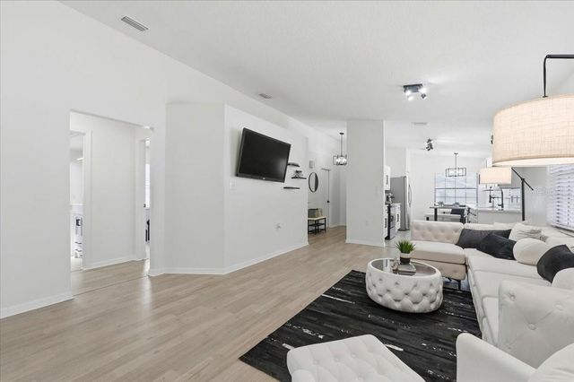 669 EAGLE RUN, Lakeland, FL 33809