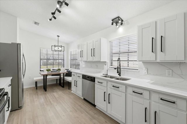 669 EAGLE RUN, Lakeland, FL 33809